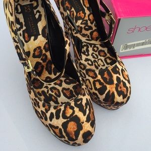 Socialite leopard print Mary Jane high heel shoes